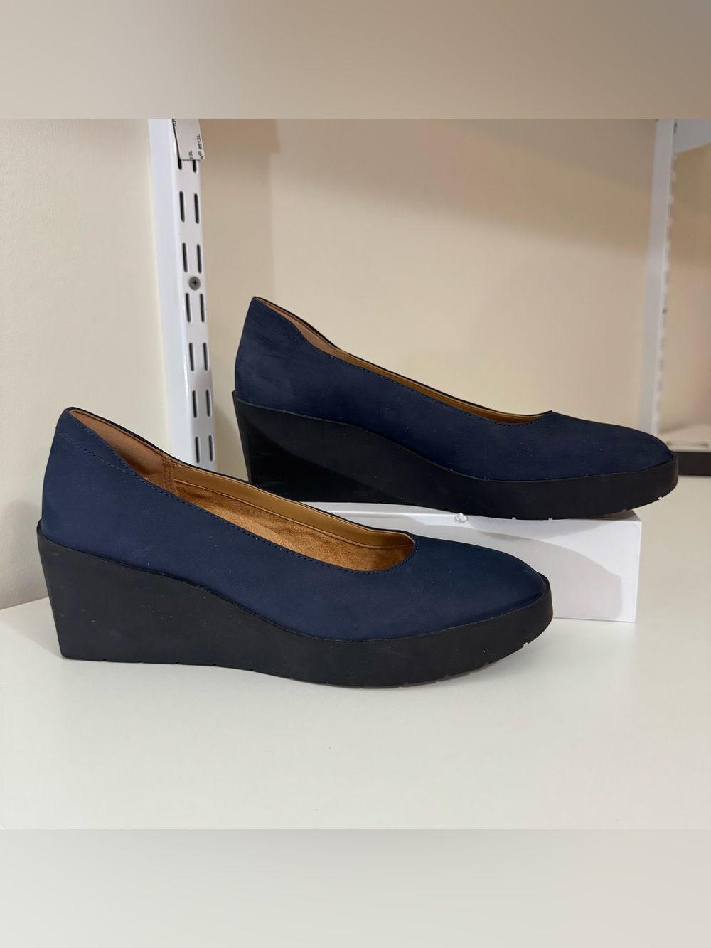 Vionic Sereno Shoes Womens 7 Blue Black Wedge Platform Slip On Pumps Comfort - Picture 2 of 9
